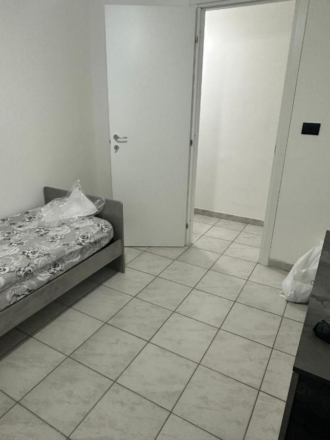 Home Center Acquisto Катания Экстерьер фото